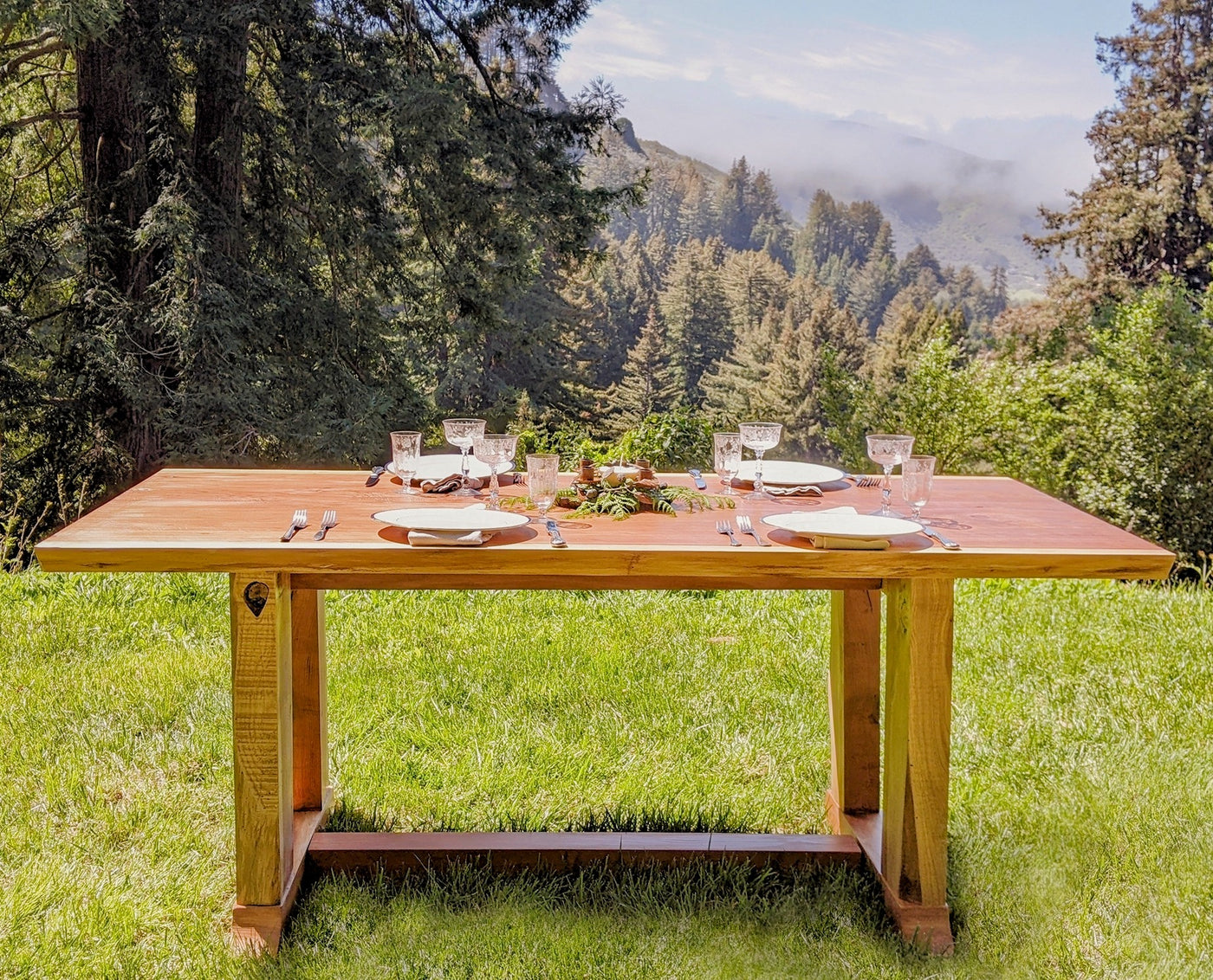 Magnus Dining Table